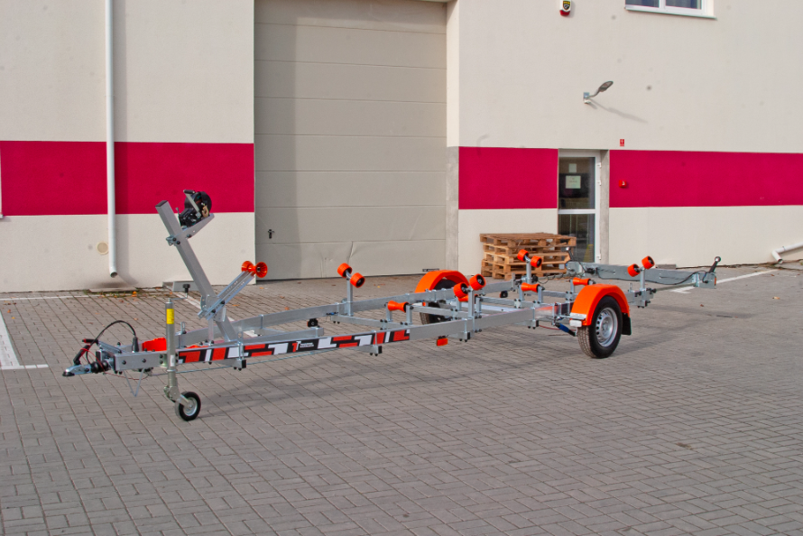 Thomas Trailer BT-1300L zGG. 1300Kg Bootstrailer für Boote bis 6,2 Meter