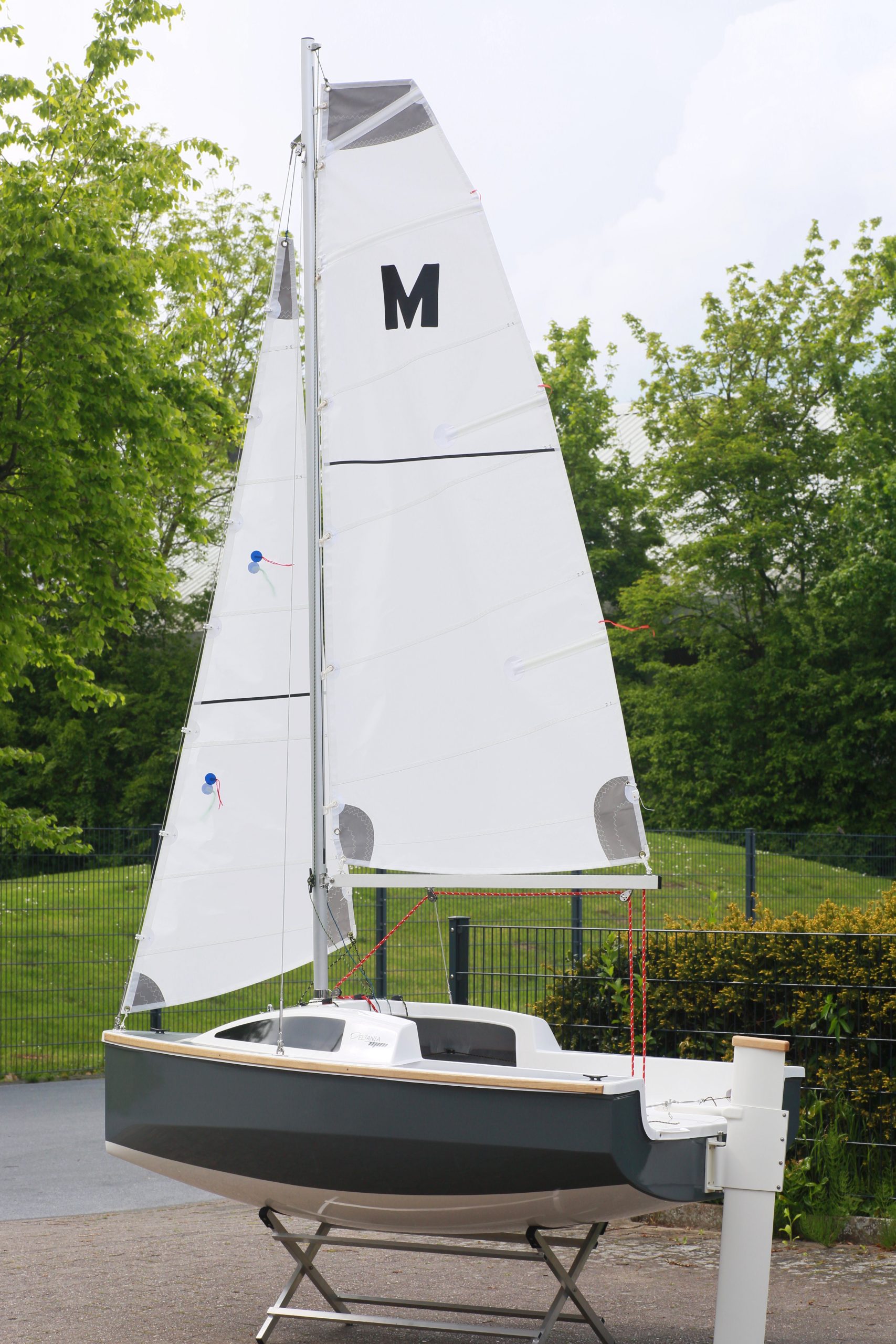 Segelboot Deltania Mini